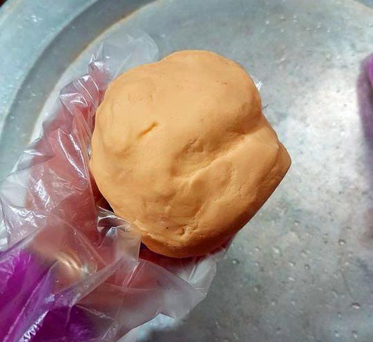 Bánh trôi bột gấc ngũ sắc